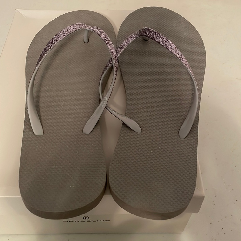 Target sparkle glitter flip flops silver/gray size 9/10 ; Like New